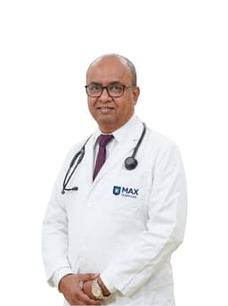 Dr. Rayaz Ahmed – Expert in Bone Marrow Transplant